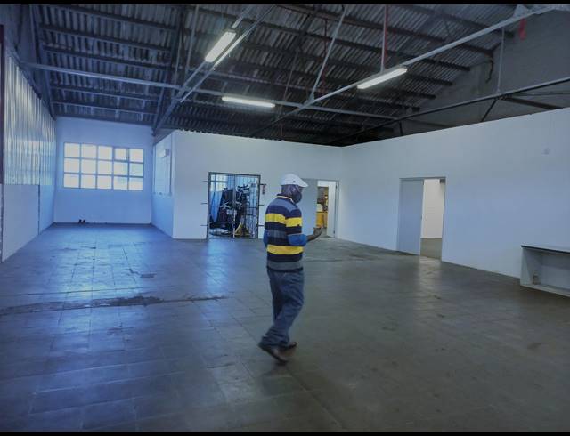 320M² WAREHOUSE TO LET IN MAITLAND
